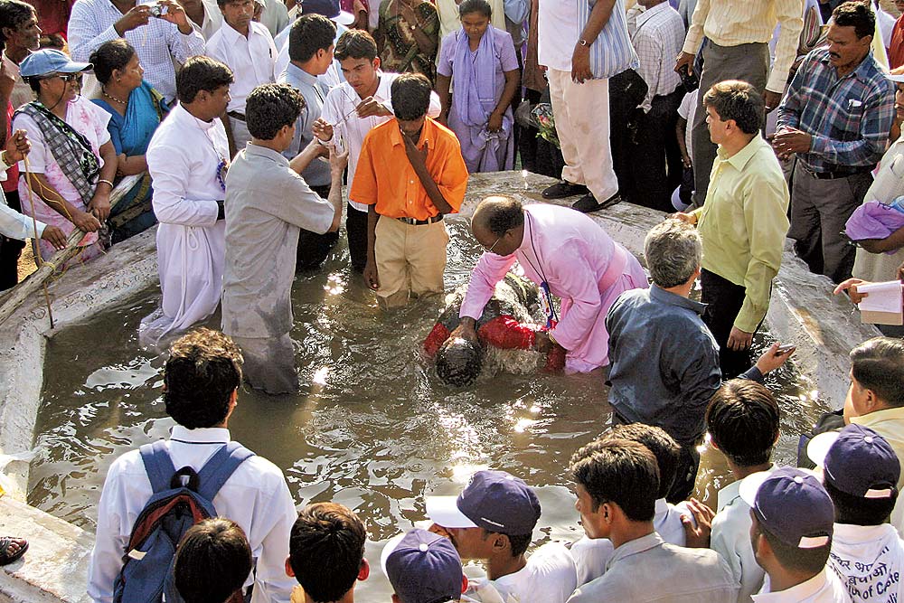 Image result for christian missionaries converting tamils in tamilnadu